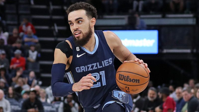 NBA球员预测和选择：小牛对灰熊（3月11日），支持泰斯-琼斯