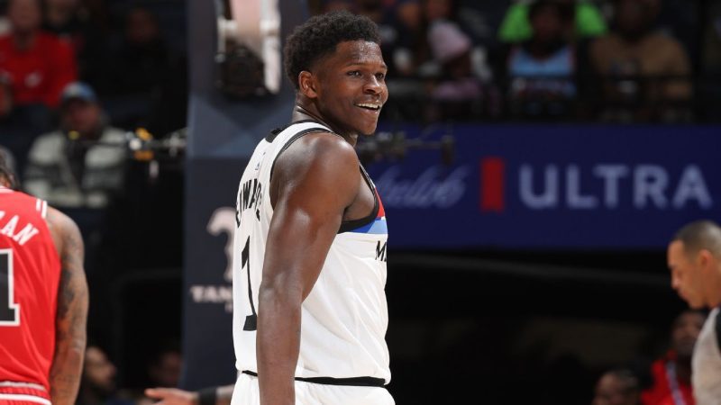 爱德华兹、西亚卡姆、福克斯被任命为全明星赛替补球员