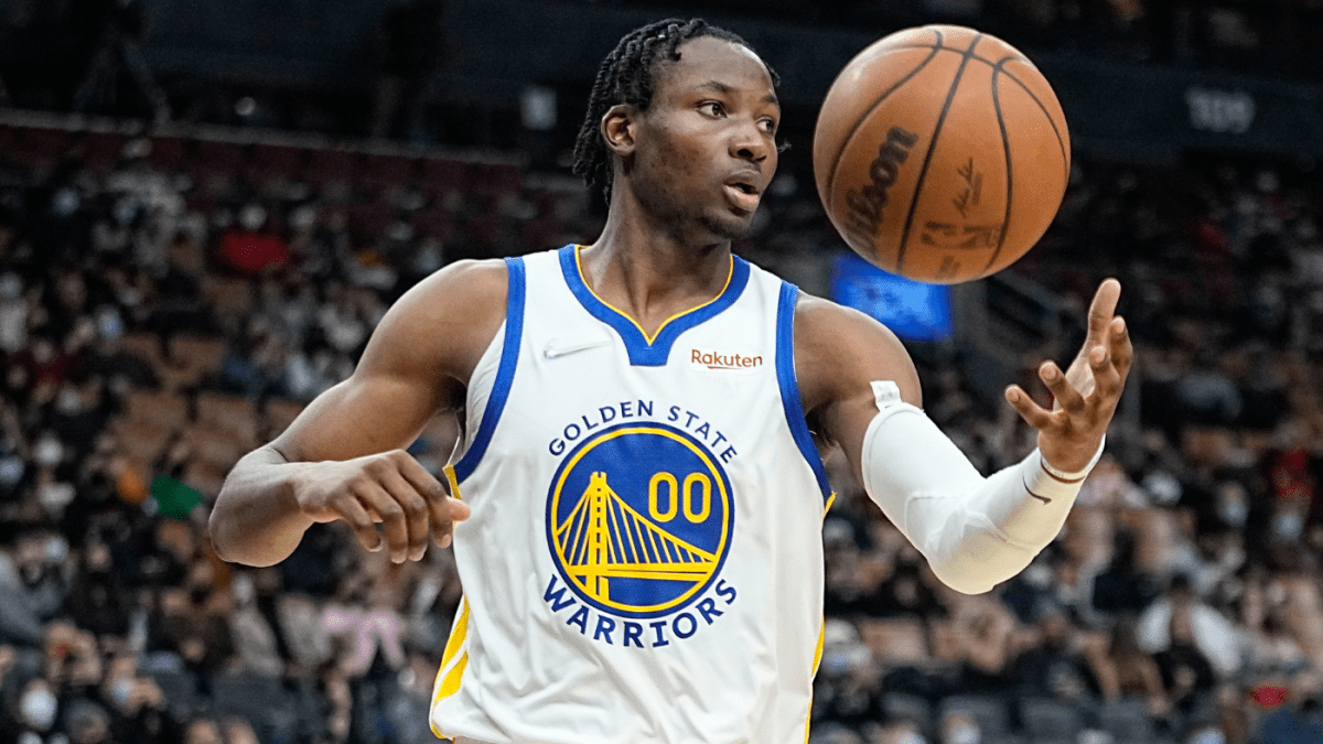 勇士队对乔纳森-库明加的耐心得到了回报，他开始在两端大放异彩