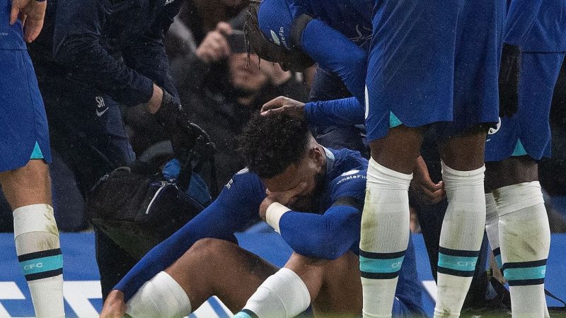 詹姆斯在遭遇新的挫折后对 