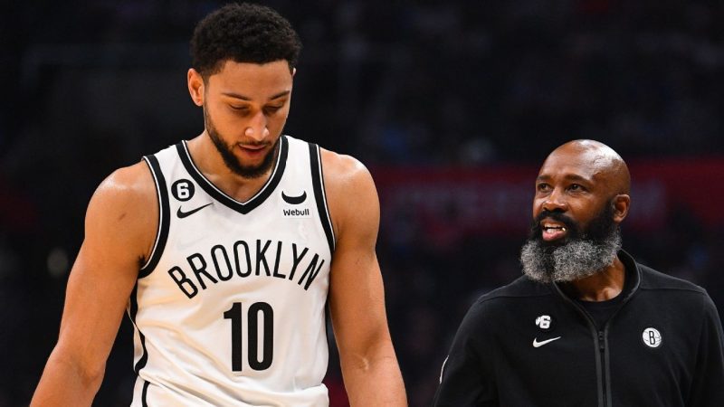 沃恩说，没有关于关闭西蒙斯的讨论