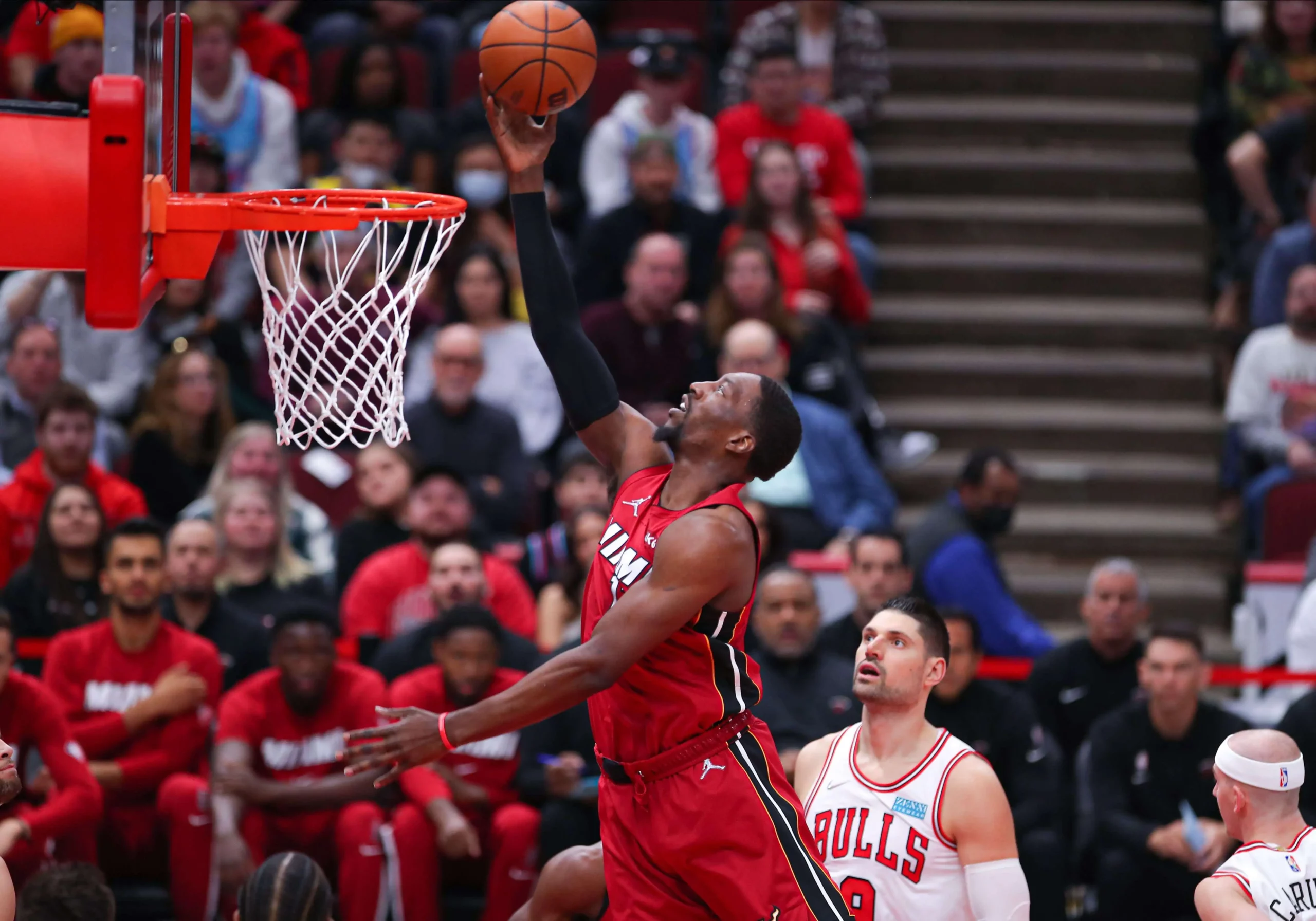 迈阿密热火队对萨克拉门托国王队的投注技巧,周六晚上2.75美元的投注建设者