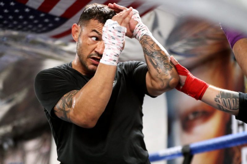 UFC Fight Night 212: 乔纳森-马丁内斯对古巴-斯旺森的选择、预测、赔率