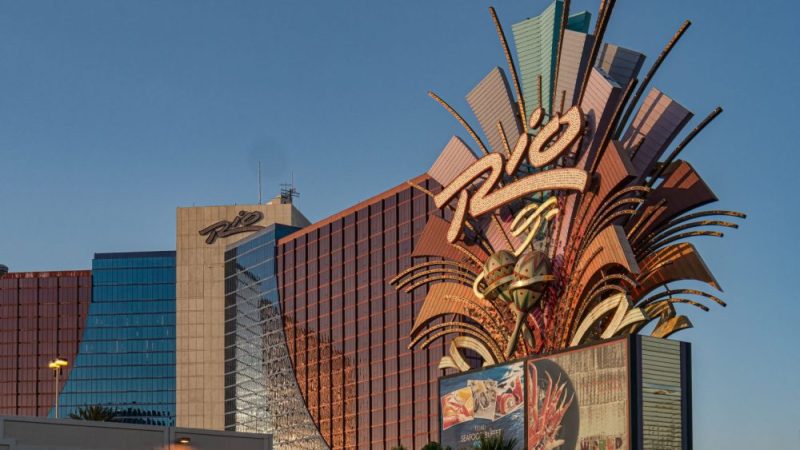 梦景公司完成8.5亿美元的资本募集，推出两个平台