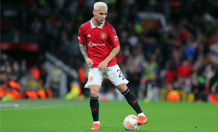 曼联在联赛杯中主场击败查尔顿竞技的明显热门人选