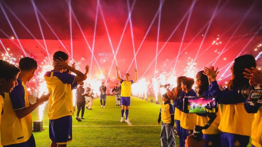 克里斯蒂亚诺-罗纳尔多在沙特职业联赛俱乐部Al Nassr揭幕：