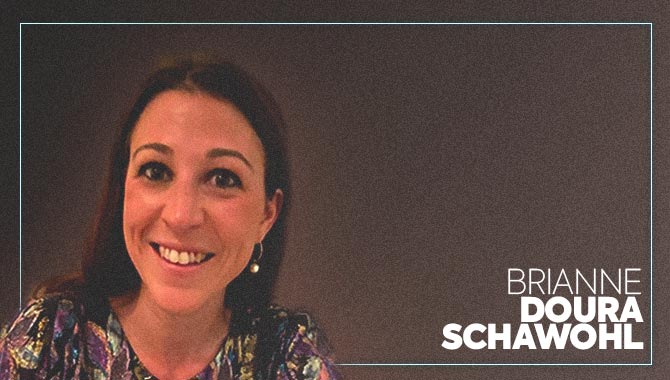 Brianne Doura-Schawohl支持Underdog的工作