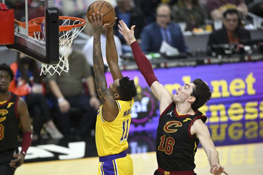 洛杉矶湖人队对克利夫兰骑士队的NBA盘口预测，赔率