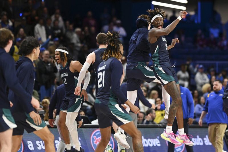 查尔斯顿 VS UNC-威尔明顿的赔率、让分盘和殖民地会议冠军赛的预测