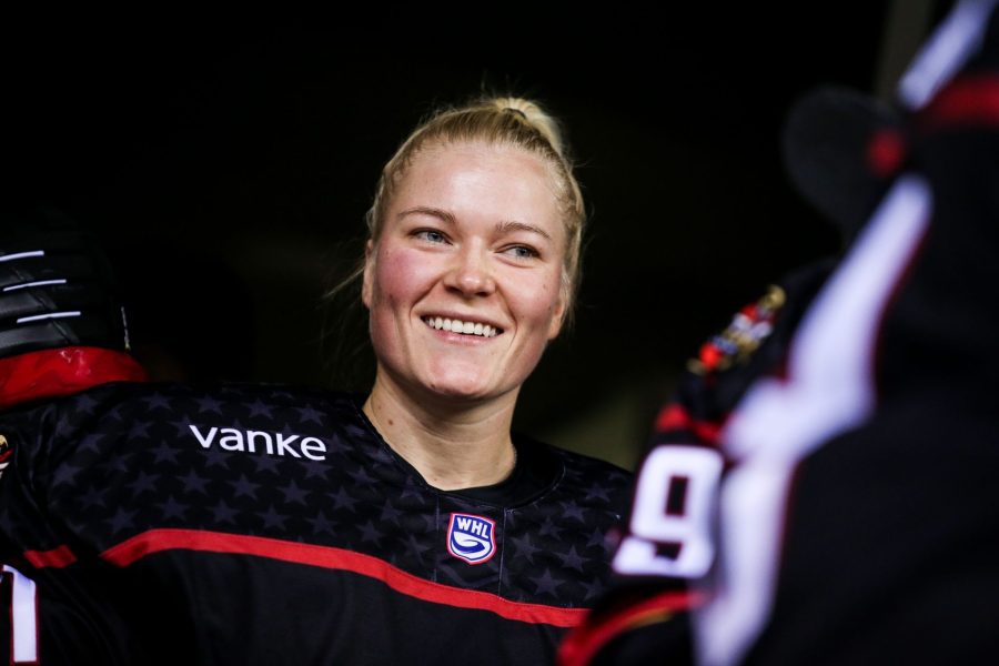 芬兰冰球运动员谈索契奥运会上与队友狂欢的事