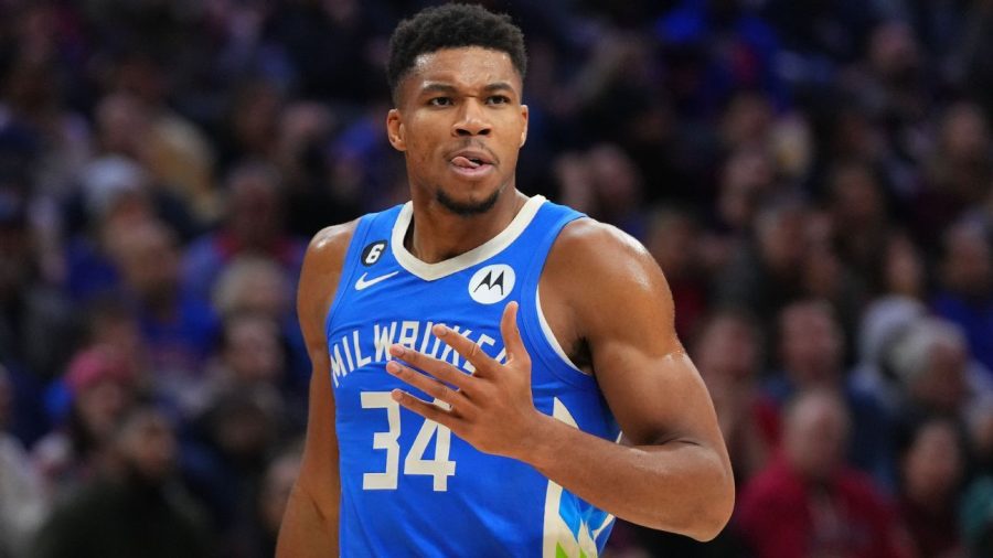 吉安尼斯的43-20-5之夜使他进入精英行列