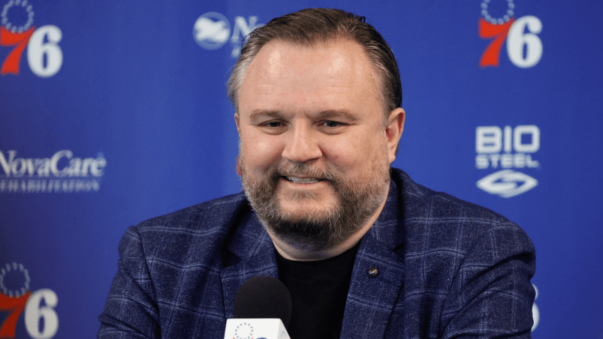 达里尔-莫雷指责 