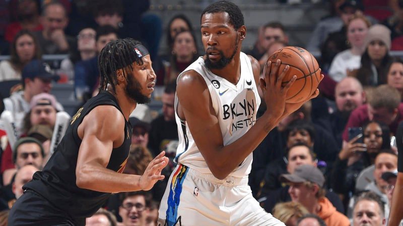 凯文-杜兰特超越蒂姆-邓肯，在网队对阵骑士队的比赛中进入NBA历史得分榜第15位