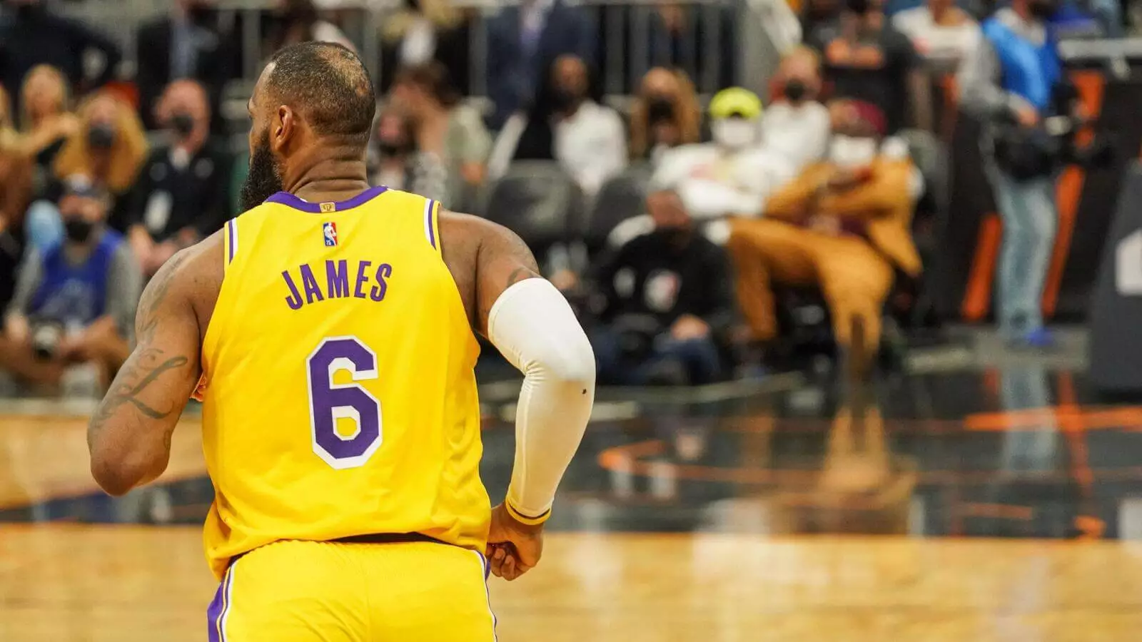 洛杉矶湖人队对夏洛特黄蜂队的最佳投注