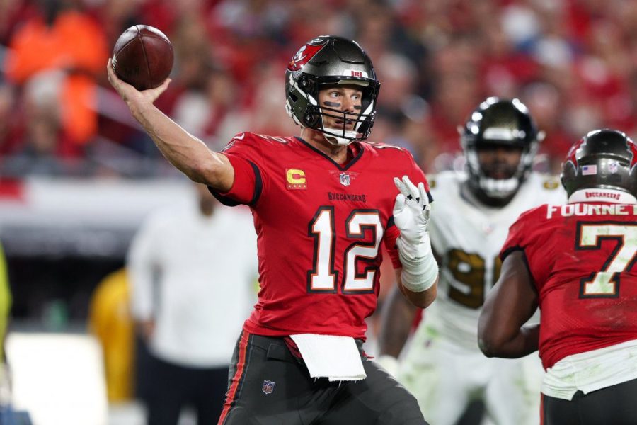 坦帕湾海盗对旧金山49人第14周预测、赔率和让分