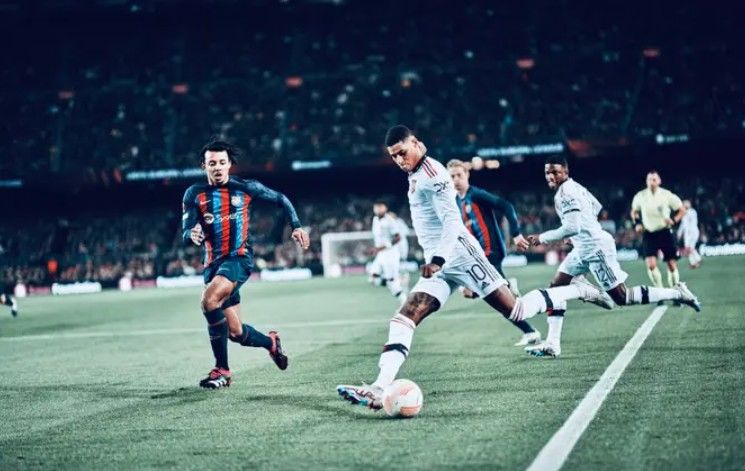 曼联vs巴塞罗那预测,期待主队的胜利