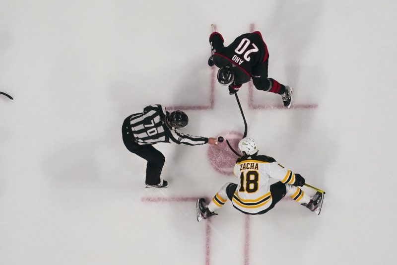 布鲁斯对飓风的预测和赔率--周日下午曲棍球的最佳赌注