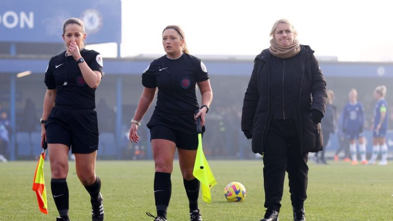 女足联赛冲突6分钟后被叫停后的愤怒情绪