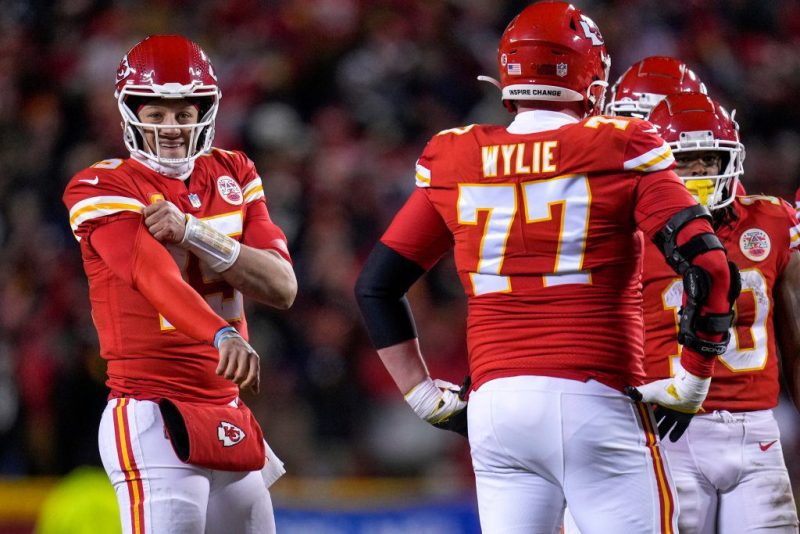 2023年超级碗赔率--老鹰队-1.5和50.5的让分和总分保持不变