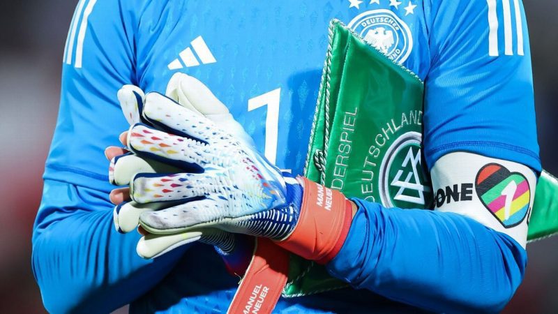 德国负责人抨击国际足联 “专注于足球 “的做法