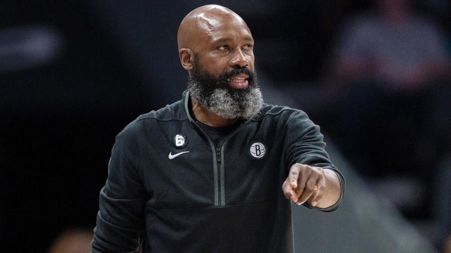 篮网队任命Jacque Vaughn为新任主教练，放弃聘请凯尔特人队的Ime Udoka作为Steve Nash的替代者