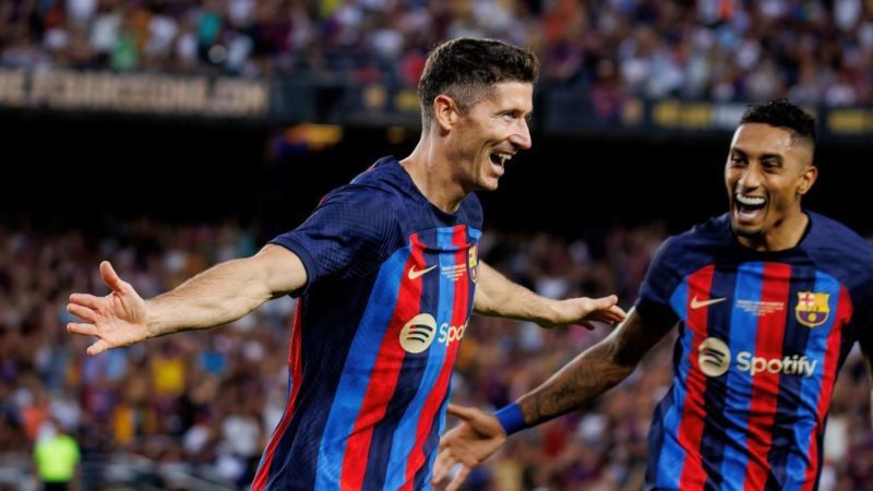 在那不勒斯和周三的目标上下注,10月26日的累积赌注预测