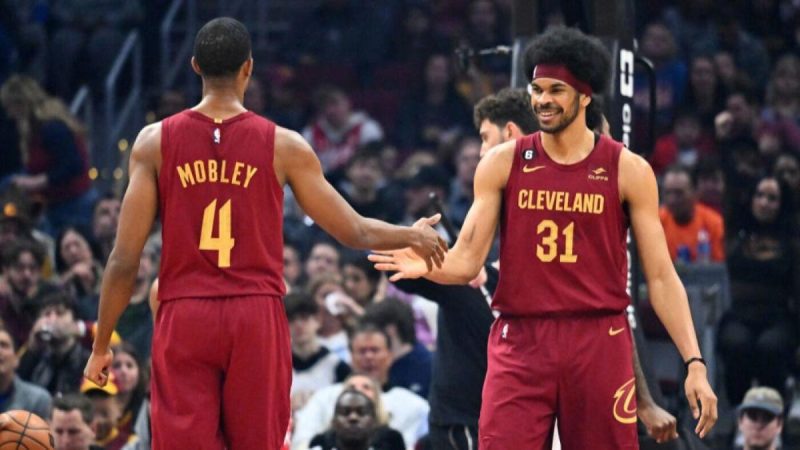 NBA东部季后赛图片： 骑士队锁定季后赛席位,六人队只要获胜或输掉尼克斯就能进入前四名