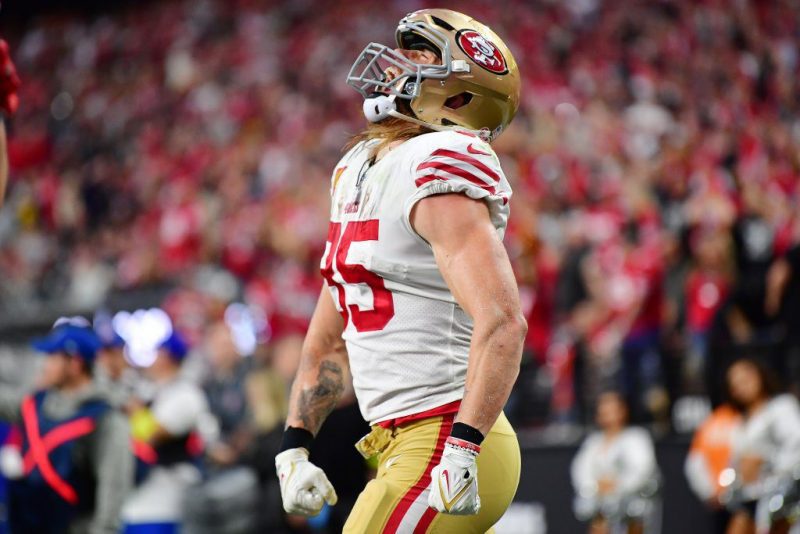 最佳的海鹰队对阵49人队的同场比赛附加赛，为季后赛做准备