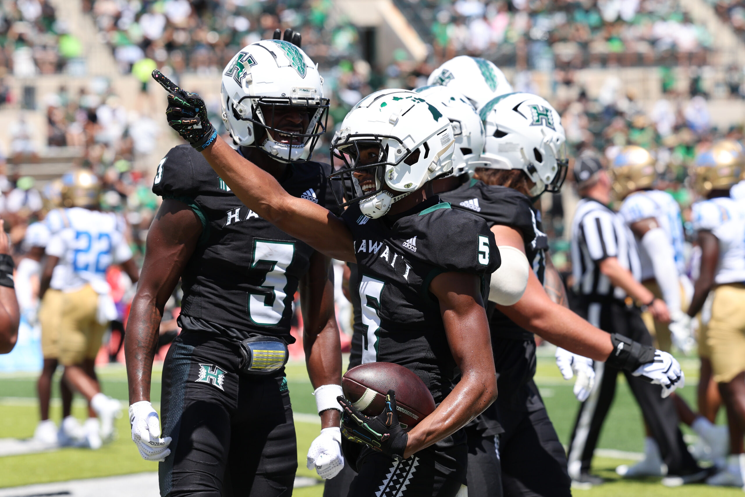 第0周最受关注的大学橄榄球队 专业资金的实际流向