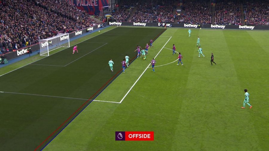 VAR官员出错后被换下参加大型比赛