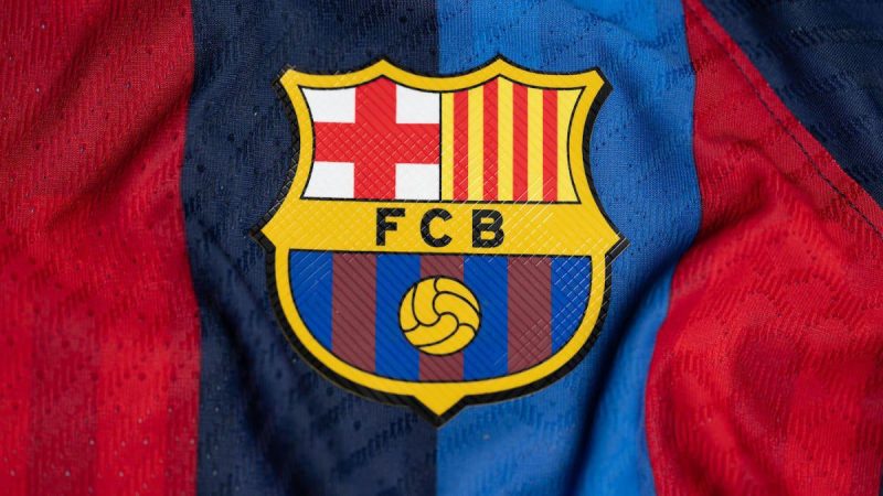 巴塞罗那因向裁判付款而受到抨击,检察官对前巴萨主席提出腐败指控