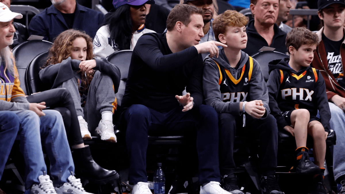 太阳队出售给马特-伊什比亚的交易将在交易截止日期前完成,据报道，新老板参与了战略