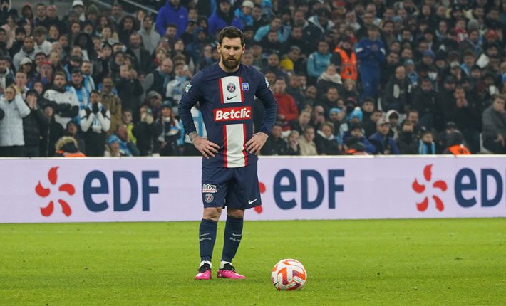 巴黎圣日耳曼力争从震惊的失败中反弹，战胜里昂队