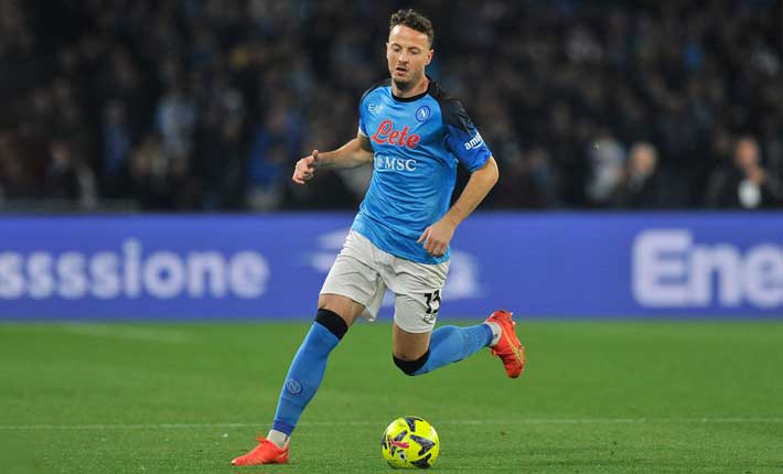 那不勒斯战胜莱切重返胜轨