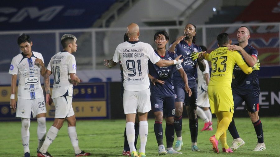 PSIS Semarang vs Persita Prediction: 最佳阵容的三分