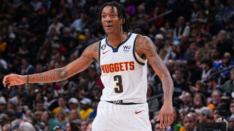 消息人士透露,掘金队将海兰送到快船队换取选秀权