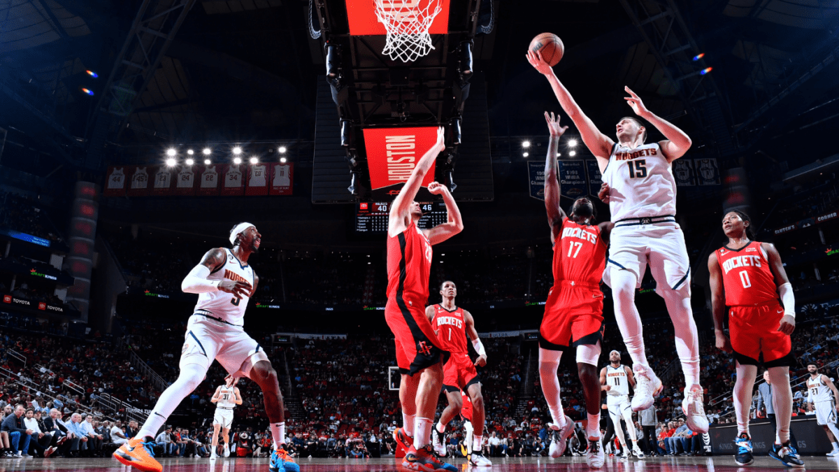 尼古拉-约基奇成为NBA历史上第6位创下100次三双纪录的球员：