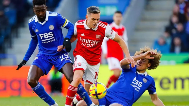 西尔维斯特,特罗萨德是阿森纳的 