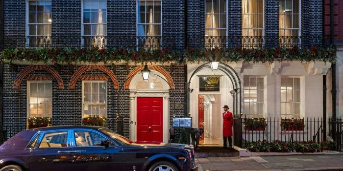 皇冠伦敦阿斯皮纳尔斯公司发起攻势，追讨72万美元的债务