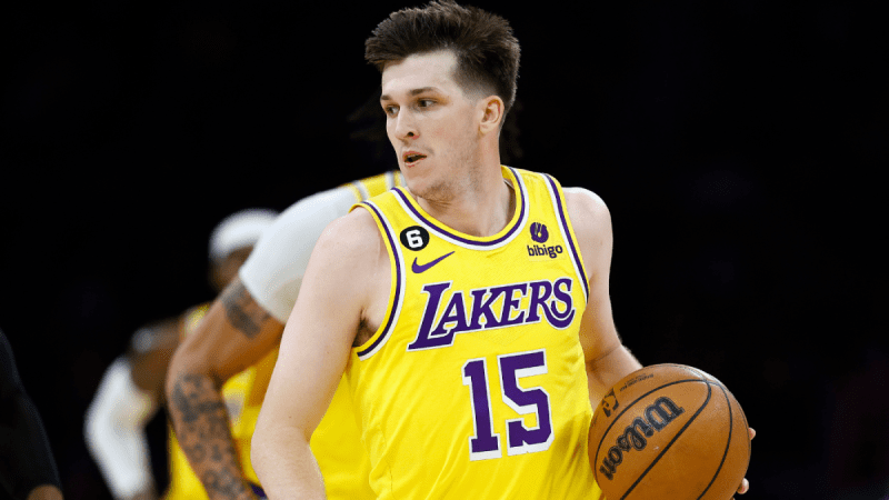 奥斯汀-里夫斯希望留在湖人队，但 