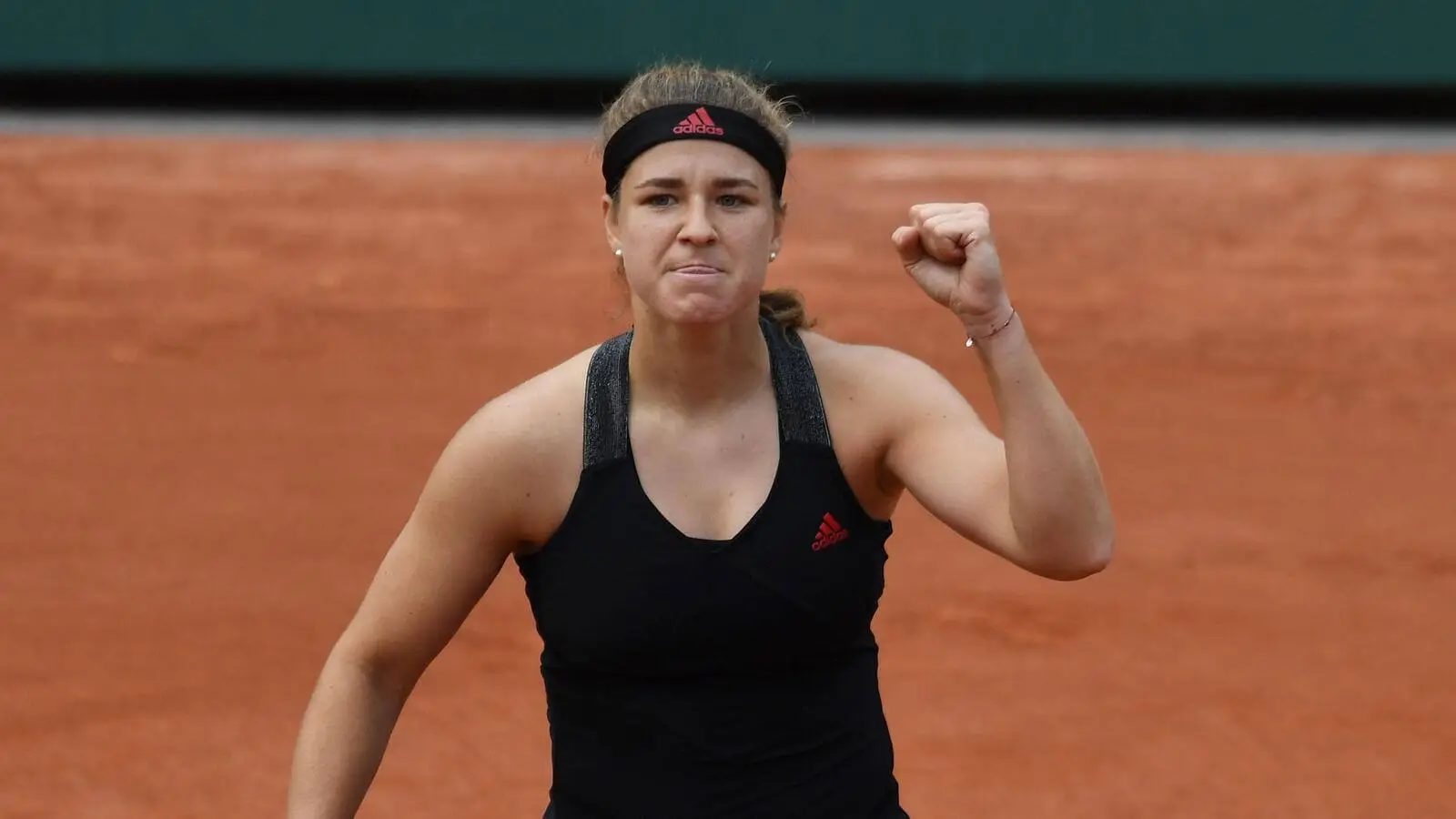 卡洛琳娜-穆楚娃vs玛蒂娜-特雷维桑最佳投注