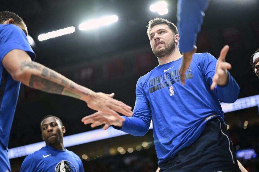 小牛队VS快船队推荐--NBA预测与赔率