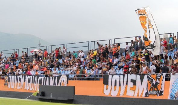 新伊瓜苏对维多利亚的预测,这在很大程度上取决于前锋球员