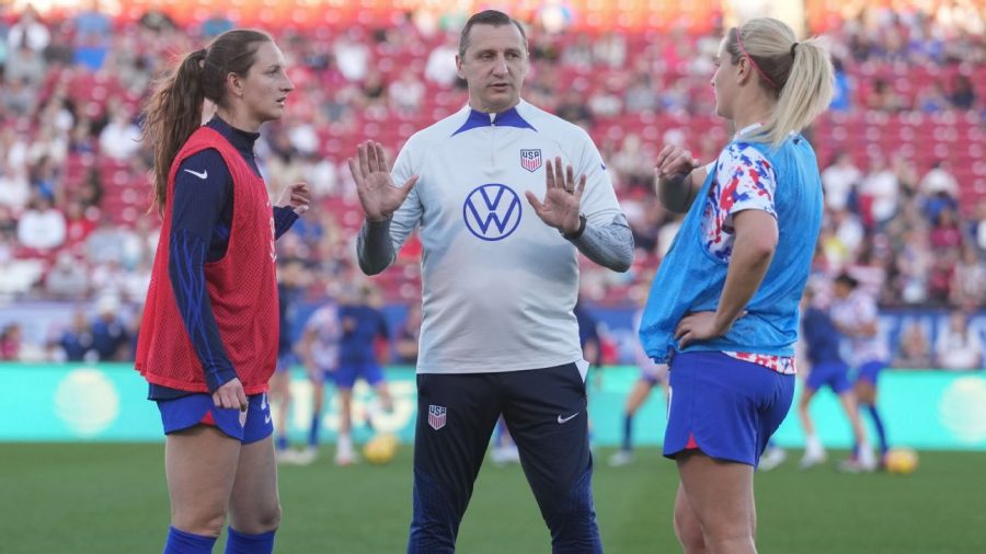 安多诺夫斯基：世界杯名单还没有接近决定