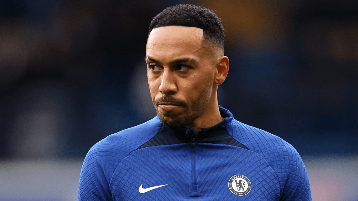 皮埃尔-埃梅里克-奥巴梅扬从切尔西的冠军联赛阵容中被裁掉，恩佐-费尔南德斯、穆德利克和菲利克斯被加入