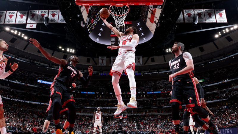 今天的NBA球员得分,支持拉文、布伦森和汤普森的周一晚上得分（3月20日）