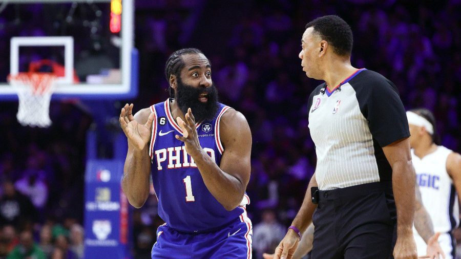 詹姆斯-哈登的三双被抢走了吗？