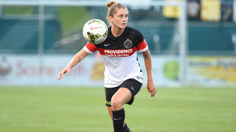 法雷利在缺席8年后加入NWSL的哥谭队