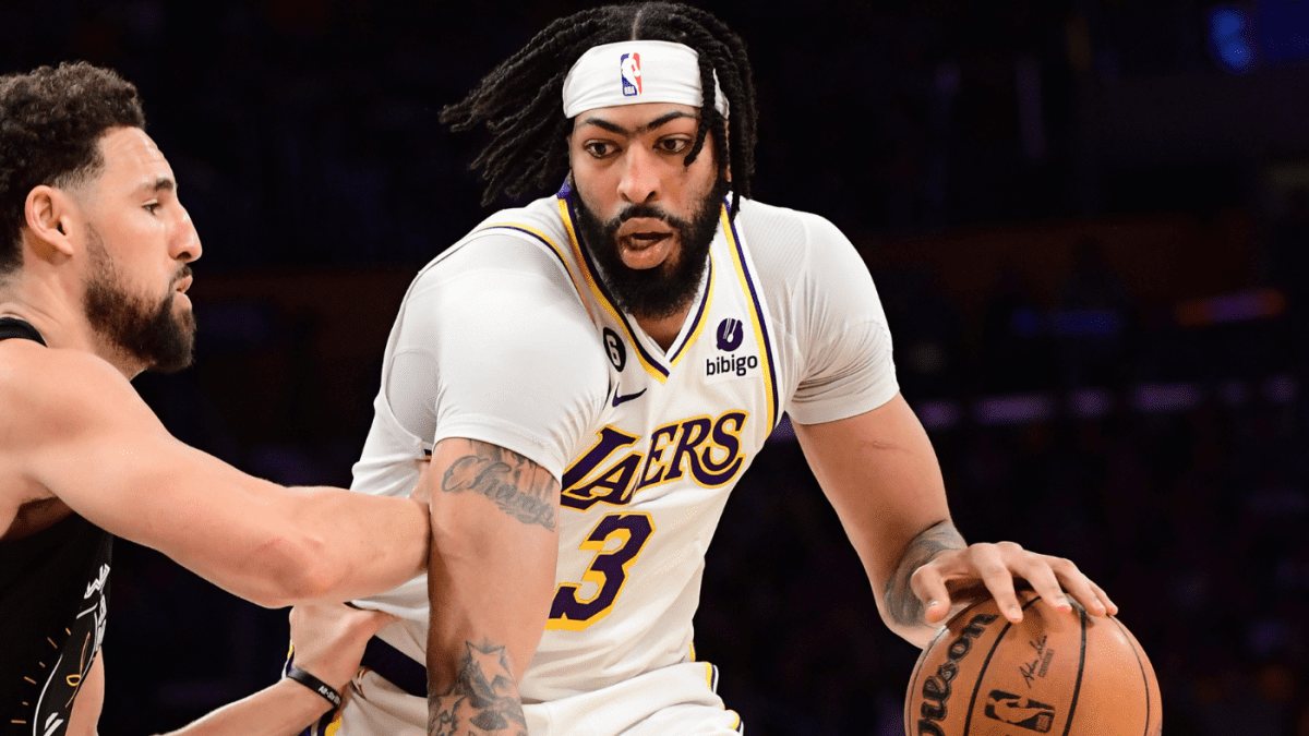 NBA西部季后赛图片,湖人队距离5号种子只差一场比赛,勇士队仍然无法买到客场胜利