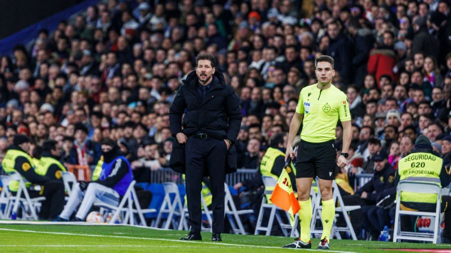 西蒙尼指责裁判的 